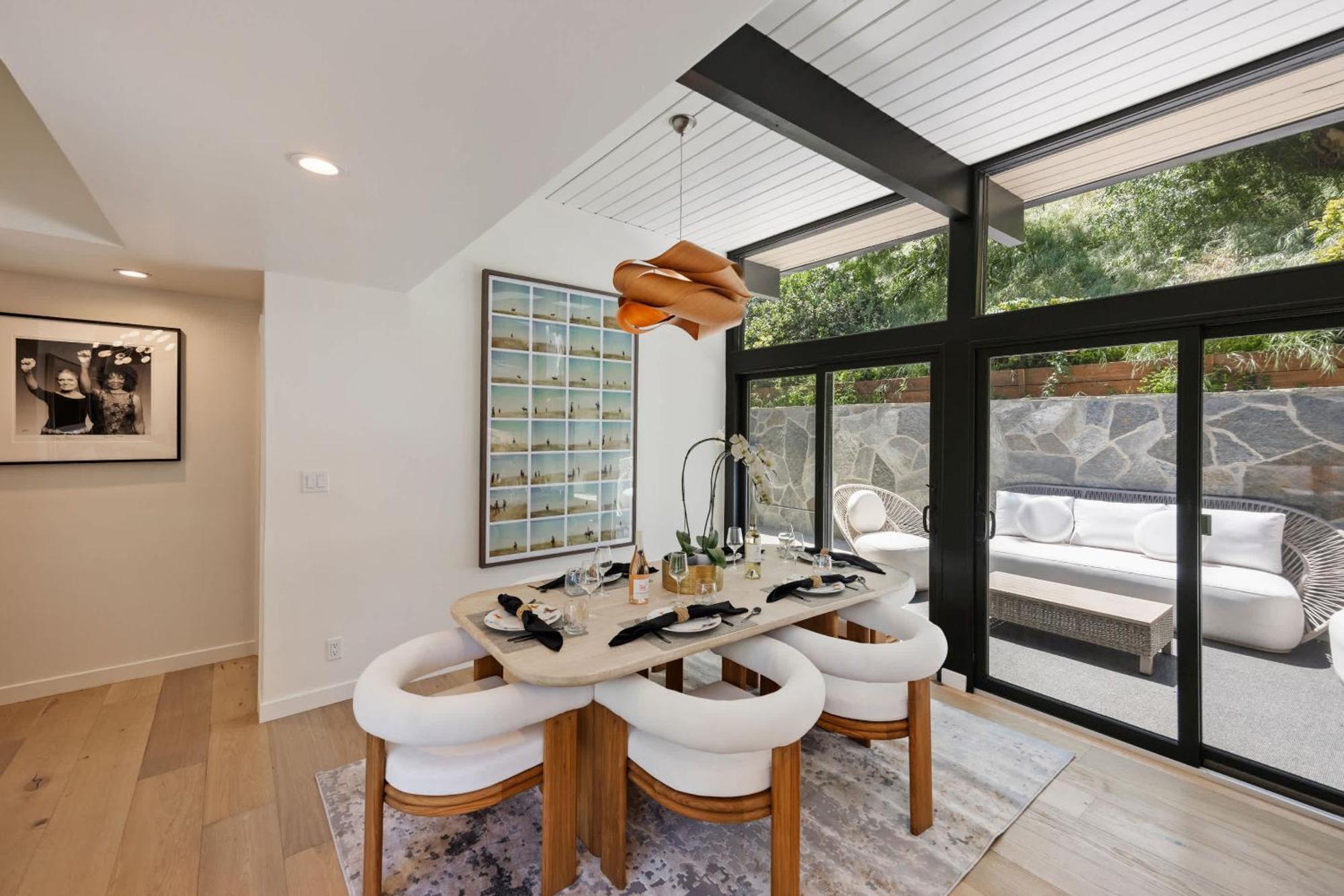 New Listing Architectural By Colby & Conrad Los Angeles